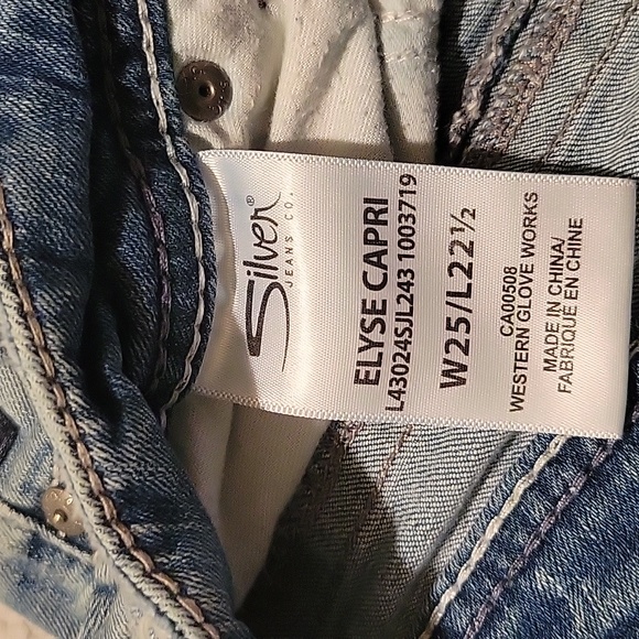 Capris - Picture 3 of 4